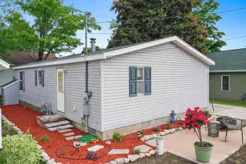 109 Cooper, Houghton Lake Heights, MI 48630