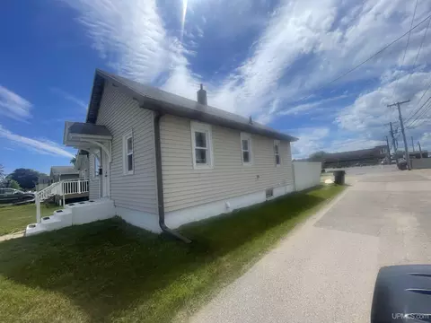112 S 22nd, Escanaba, MI 49829 photo 6