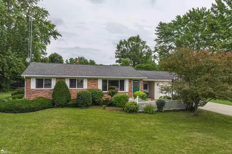 6494 W Coldwater, Flushing, MI 48433