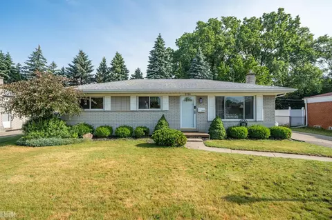 2735 George, Warren, MI 48092