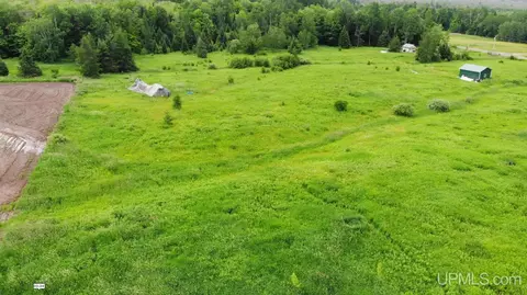 14740 Arnheim, Pelkie, MI 49958