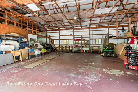 13840 Dice, Hemlock, MI 48626 photo 25