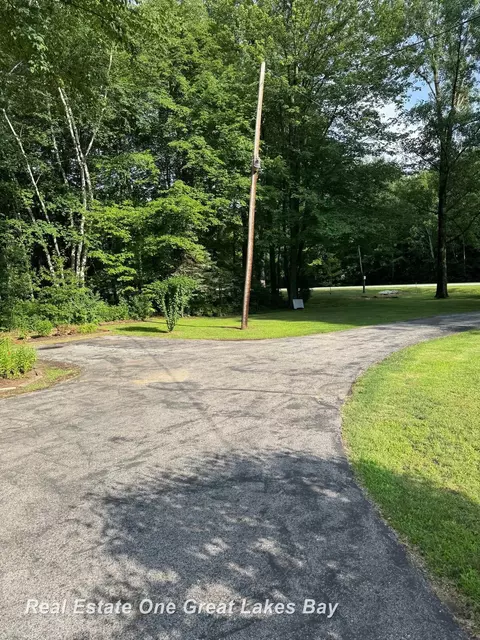 13840 Dice, Hemlock, MI 48626 photo 32