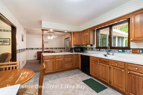 13840 Dice, Hemlock, MI 48626 photo 11