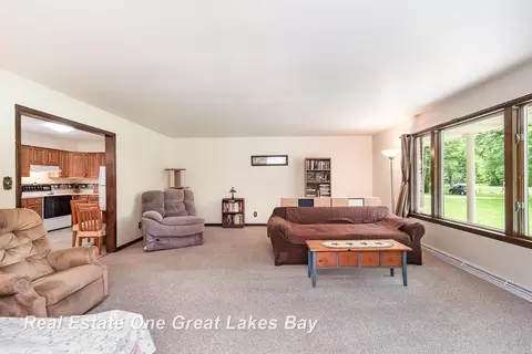 13840 Dice, Hemlock, MI 48626 photo 5
