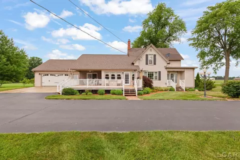 3224 Sand Crk, Adrian, MI 49221
