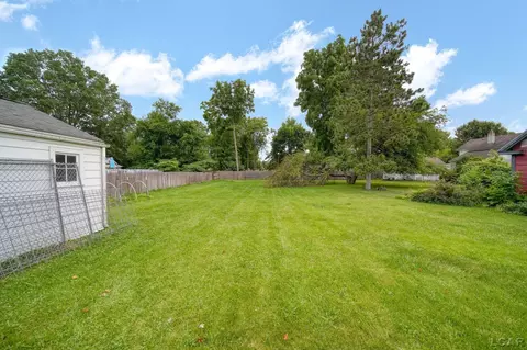 Exterior - 309 E Logan, Tecumseh, MI 49286 photo 5 of 12