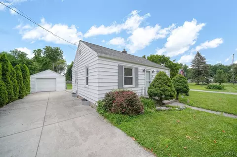 Exterior - 309 E Logan, Tecumseh, MI 49286 photo 1 of 12
