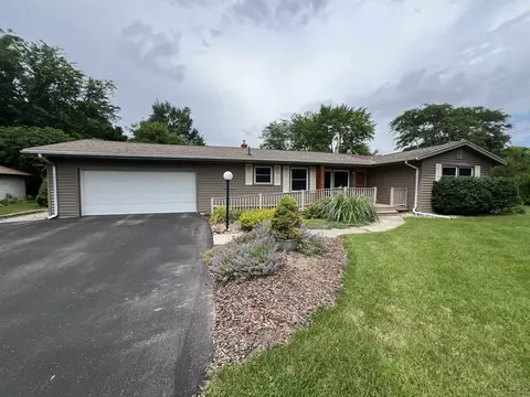 2244 Shannon, Adrian, MI 49221