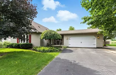 10115 Lakewood, Saginaw, MI 48609