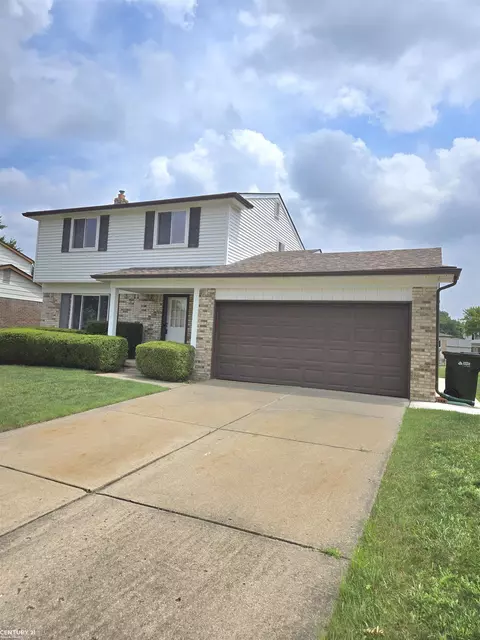 37742 Evergreen Dr, Sterling Heights, MI 48310