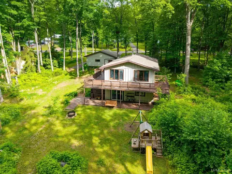 1660 Engman Lk, Skandia, MI 49885