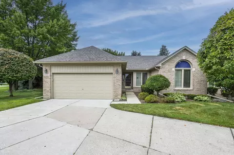 41053 Turnberry #49, Clinton Township, MI 48038