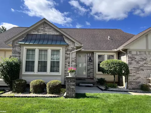 42666 Schienle #BLDG 13, Clinton Township, MI 48038