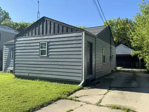 3355 Lyndon, Flint, MI 48504