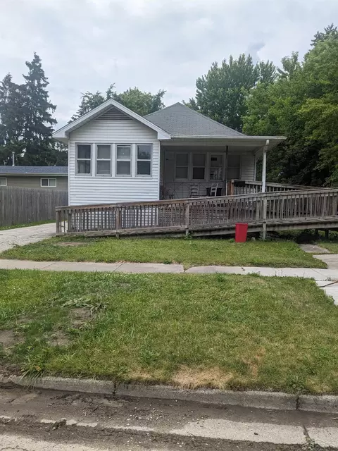 1006 Ash, Saginaw, MI 48602