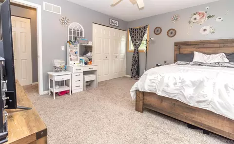Bedroom - 3193 Beaver Crk, Adrian, MI 49221 photo 2 of 6