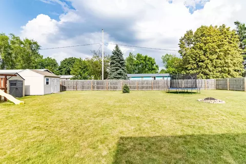 Exterior - 3193 Beaver Crk, Adrian, MI 49221 photo 9 of 10