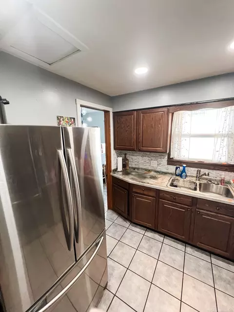 415 E Cass, Albion, MI 49224 photo 8