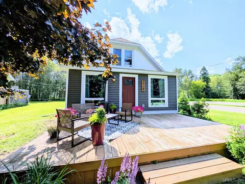 2129 Longyear, Marquette, MI 49855
