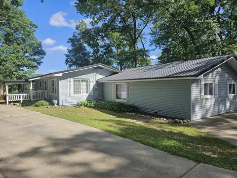 Exterior - 2570 Ridge, Harrison, MI 48625 photo 10 of 18