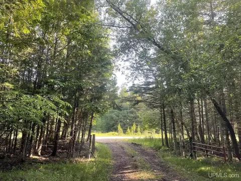 tbd 17th Rd, Garden, MI 49835