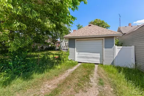 712 Washington, Monroe, MI 48161 photo 9