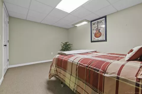 Bedroom - 49638 Streamwood, Macomb, MI 48044 photo 9 of 9