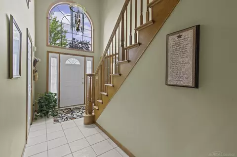 Entry Way - 49638 Streamwood, Macomb, MI 48044 photo 1 of 2