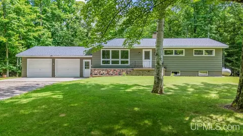 Exterior - 5006 L75, Escanaba, MI 49829 photo 1 of 9