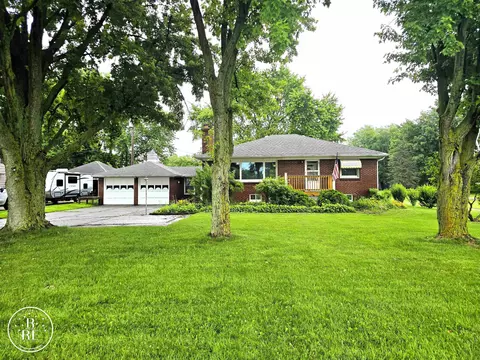 6891 S S Riv, Marine City, MI 48039