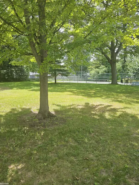 3003 Sandy Oaks, Fort Gratiot, MI 48059