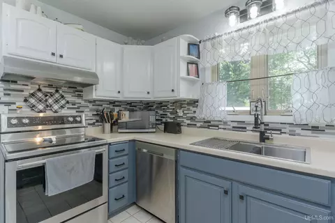 604 Cherry, Iron River, MI 49935 photo 9