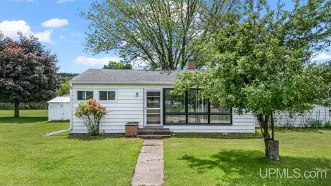 803 E Margaret, Iron Mountain, MI 49801