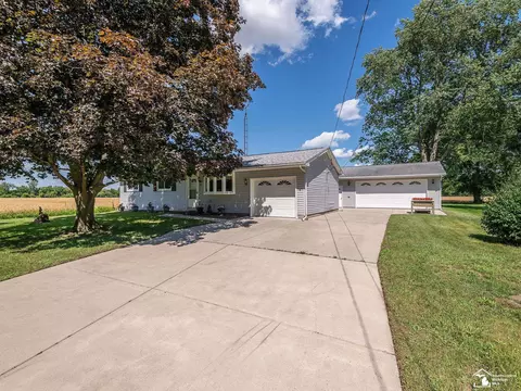 12388 N Suder, La Salle, MI 48145