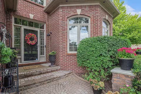 48199 Village, Macomb, MI 48044 photo 5