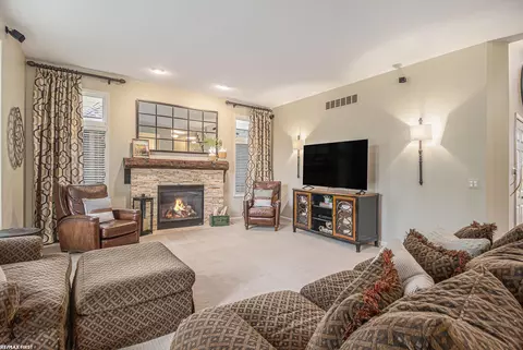 48199 Village, Macomb, MI 48044 photo 10