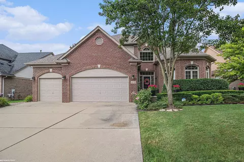 48199 Village, Macomb, MI 48044