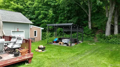 Exterior - 1483 Washington, Munising, MI 49862 photo 5 of 10