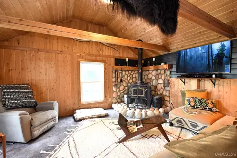 Living - 1483 Washington, Munising, MI 49862 photo 2 of 4