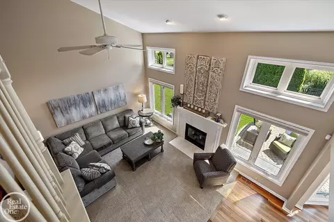 Living - 47988 Sage, Macomb, MI 48044 photo 4 of 5