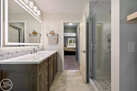 Bath - 47988 Sage, Macomb, MI 48044 photo 3 of 7