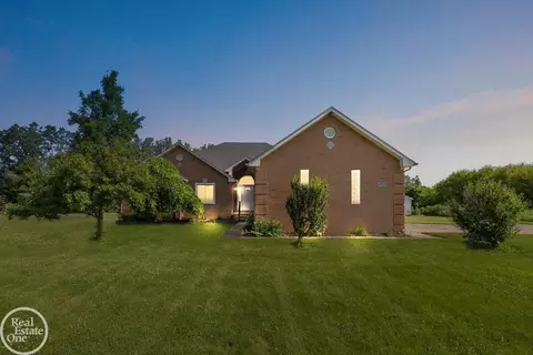 21579 34 Mile, Armada, MI 48005