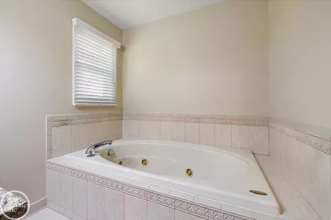 Bath - 21579 34 Mile, Armada, MI 48005 photo 2 of 4