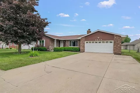 2879 Briarwood, Saginaw, MI 48601