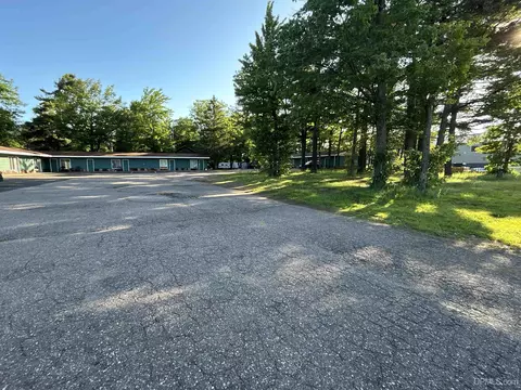 349 E Us41, Negaunee, MI 49855 photo 16