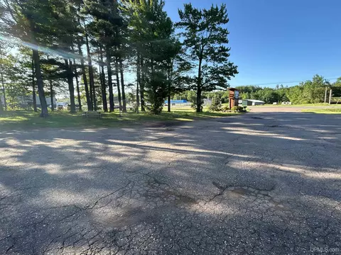 349 E Us41, Negaunee, MI 49855 photo 11