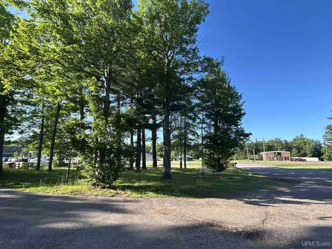 349 E Us41, Negaunee, MI 49855 photo 9