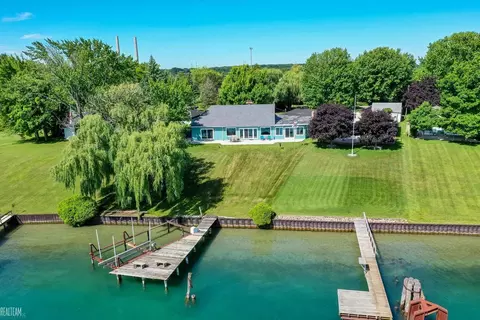 4045 River, East China, MI 48054