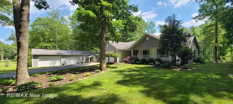 133 W Love, Sanford, MI 48657